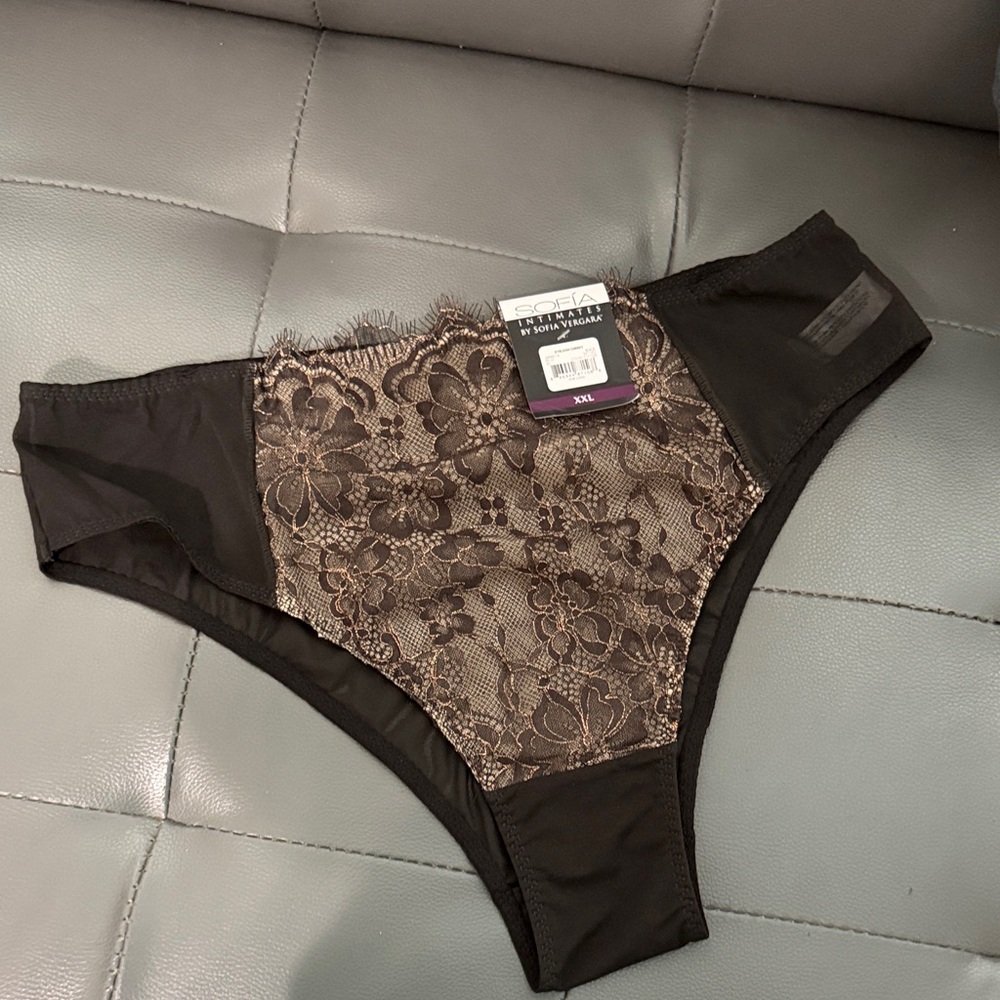 The Sofia Intimates by Sofia Vergara lace panties size XXL